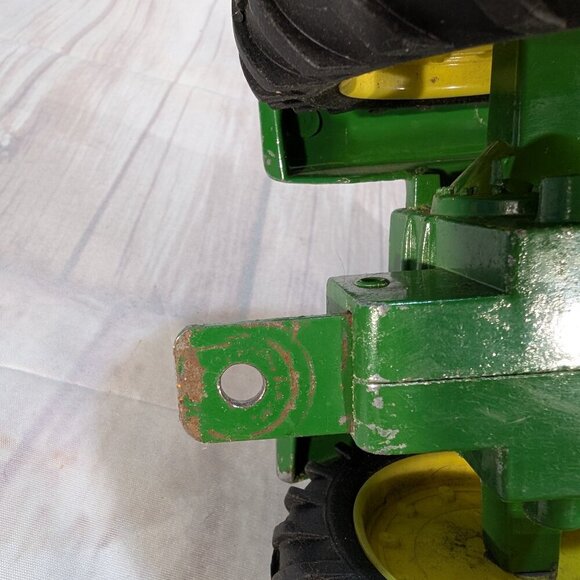 ERTL John Deere Articulated 8650 (?) 4-Wheel Drive Tractor W/Duals 1/16 Vintage - Picture 16 of 16